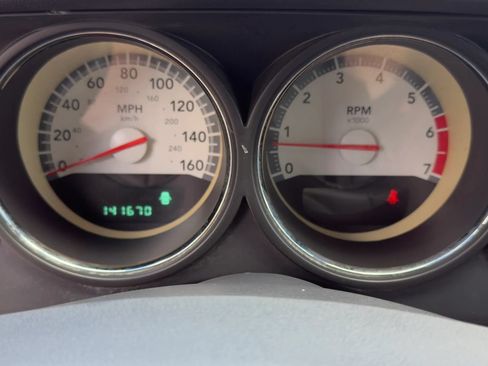 Used 2010 Dodge Challenger R/T RWD image 15