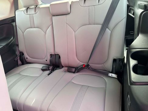 Certified 2024 Honda Pilot EX-L image 15
