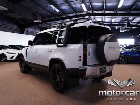 Used 2022 Land Rover Defender 110 S image 5