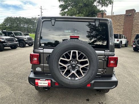 New 2025 Jeep Wrangler Sahara image 4