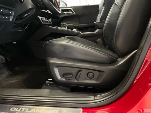 Used 2023 Mitsubishi Outlander SE AWD/4WD image 23