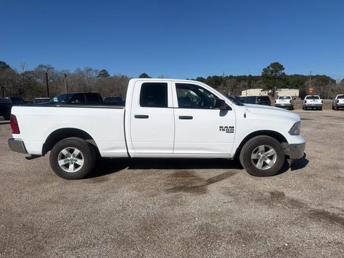 Used 2024 RAM 1500 Classic SLT image 3