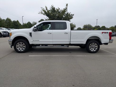 Used 2017 Ford F250 Lariat w/ Lariat Ultimate Package AWD/4WD image 7