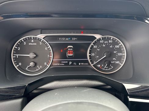 Used 2024 Nissan Pathfinder SV image 20