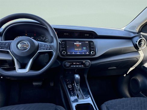 Certified 2021 Nissan Kicks SV image 26