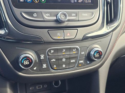Used 2022 Chevrolet Equinox RS w/ Infotainment Package AWD/4WD image 36