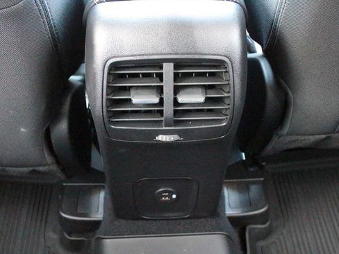 Used 2022 Ford Escape SE w/ Cold Weather Package AWD/4WD image 27