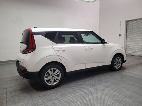 Used 2022 Kia Soul LX FWD image 10