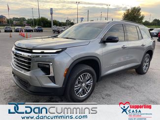 Used 2026 Chevrolet Traverse LT FWD video 1