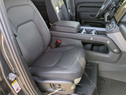 New 2026 Land Rover Defender 110 V8 image 18