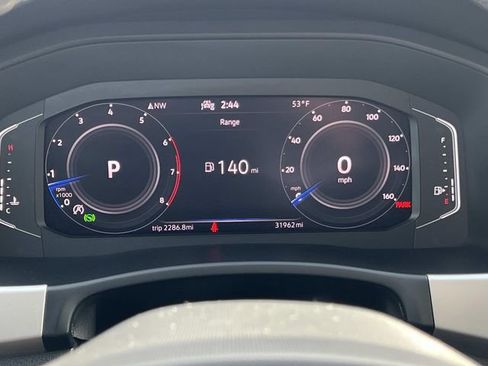 Used 2023 Volkswagen Atlas SE w/ Panoramic Sunroof Package image 17