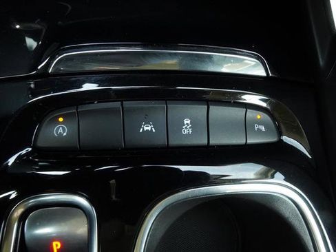 Used 2023 Buick Envision Essence image 20