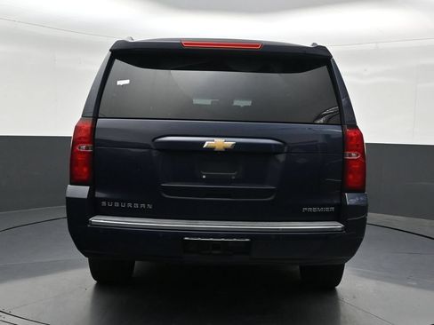 Used 2019 Chevrolet Suburban Premier RWD image 4