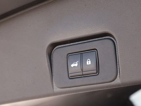 Certified 2023 Nissan Rogue SV w/ SV Premium B Package AWD/4WD image 8