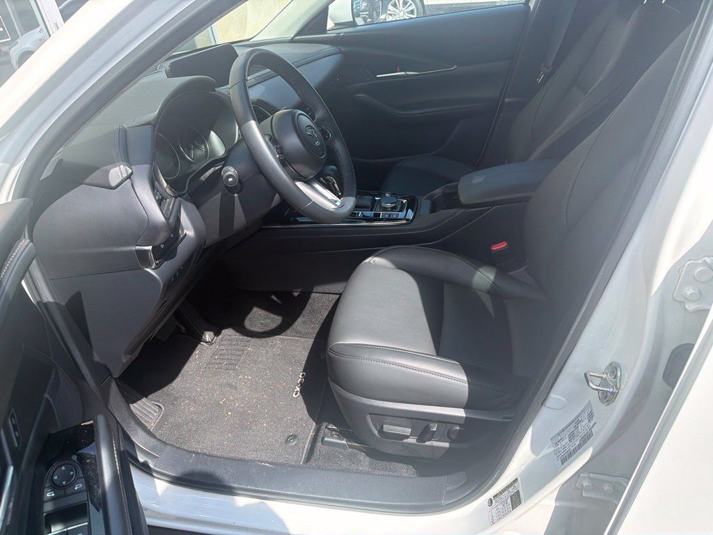 Used 2025 MAZDA CX-30 AWD 2.5 S w/ Preferred Package image 3