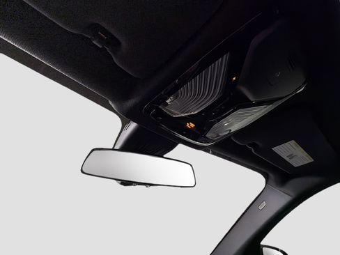 Certified 2023 BMW X5 M50i w/ Executive Package image 21