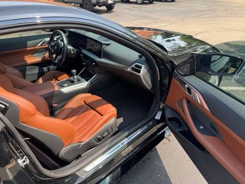 Used 2026 BMW M4 Coupe w/ Executive Package RWD image 6