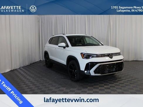 New 2025 Volkswagen Taos SEL AWD/4WD image 1