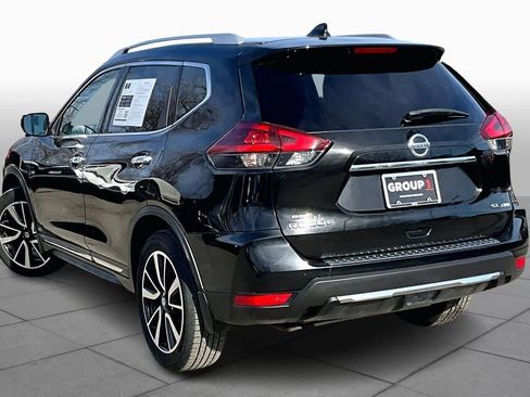 Used 2018 Nissan Rogue SL w/ Premium Package image 11