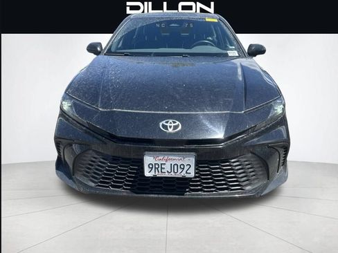 Used 2025 Toyota Camry SE FWD image 16