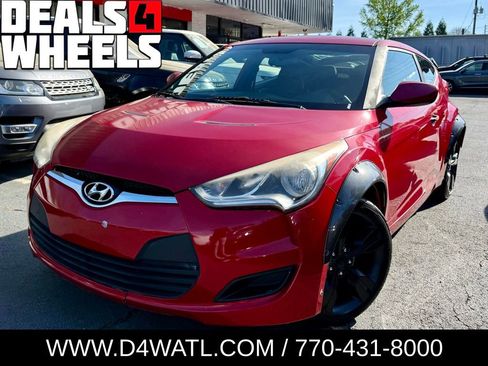 Used 2013 Hyundai Veloster FWD image 1