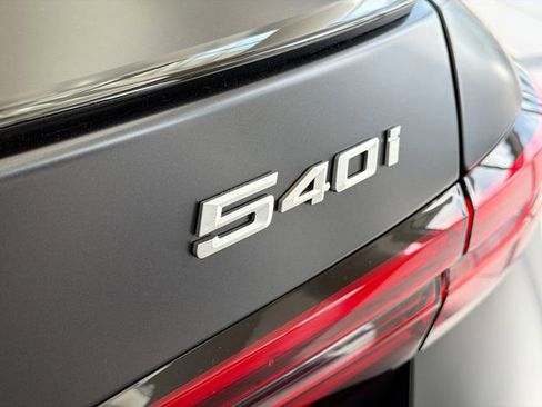 New 2026 BMW 540i xDrive w/ Executive Package image 11