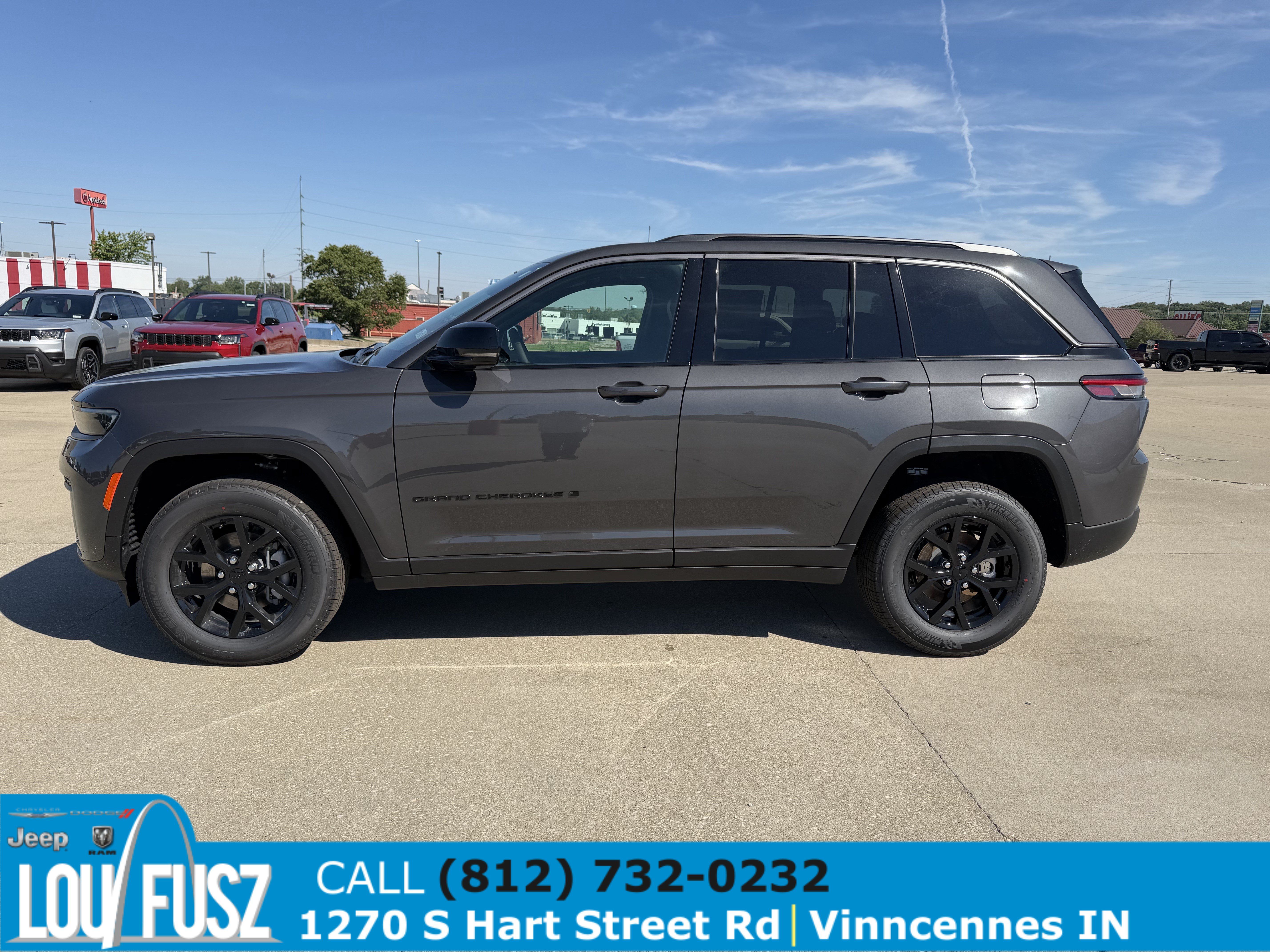 New 2026 Jeep Grand Cherokee Altitude AWD/4WD image 4