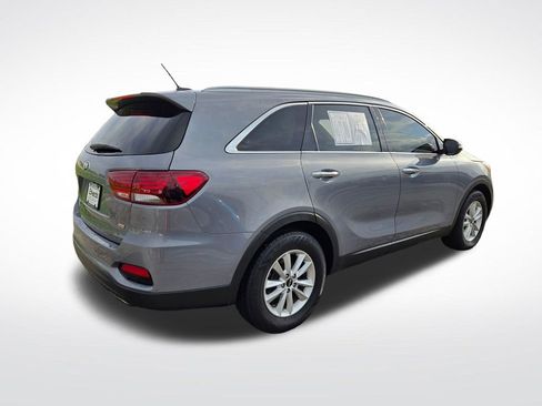 Used 2020 Kia Sorento LX w/ LX I4 Convenience Package FWD image 3