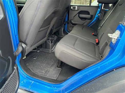 Used 2023 Jeep Wrangler Unlimited Sport image 21