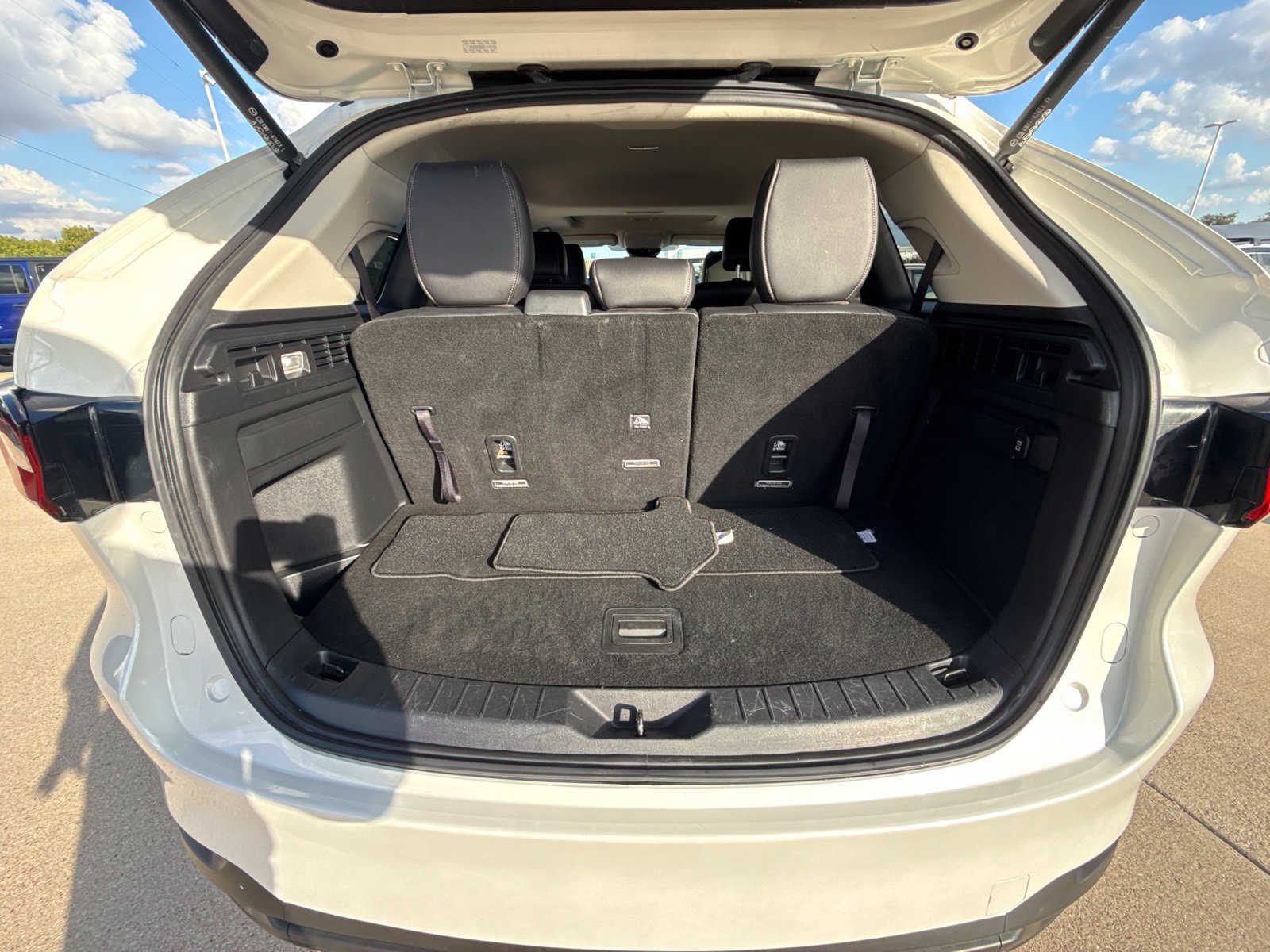 Used 2024 MAZDA CX-90 3.3 Turbo w/ Preferred Plus AWD/4WD image 18