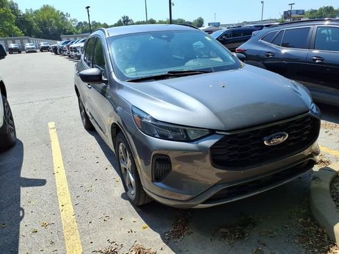 Used 2024 Ford Escape ST-Line AWD/4WD image 4