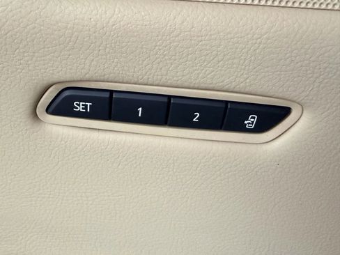 Used 2019 Cadillac XT5 Luxury image 19