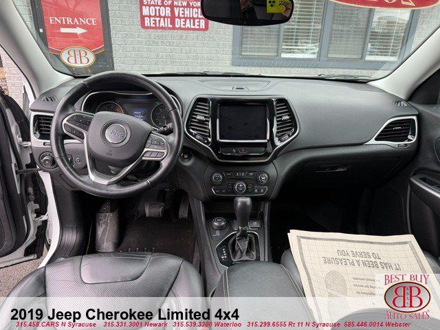 Used 2019 Jeep Cherokee Limited AWD/4WD image 13