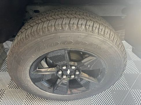 Used 2018 Chevrolet Colorado LT AWD/4WD image 49