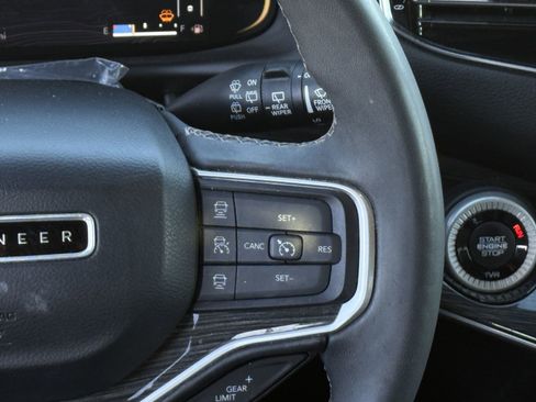 Used 2022 Jeep Wagoneer Series II w/ Premium Group I image 15