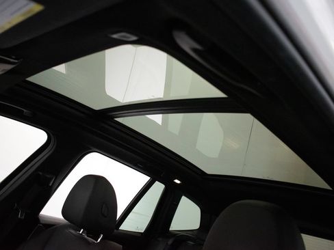 Used 2019 BMW X3 xDrive30i w/ Driving Assistance Package AWD/4WD image 20