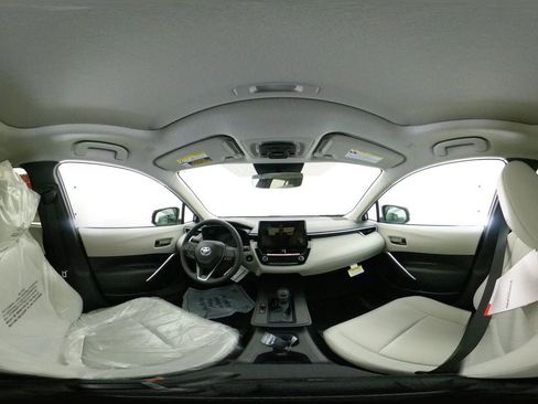 New 2026 Toyota Corolla Cross LE image 33