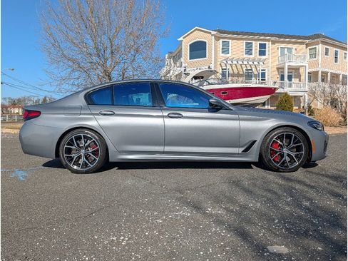Used 2023 BMW M550i xDrive w/ Executive Package image 4