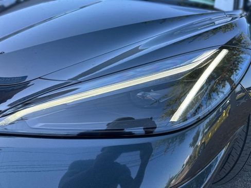 Used 2021 Chevrolet Corvette Stingray Convertible w/ 1LT image 9