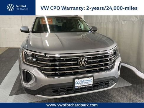 Certified 2026 Volkswagen Atlas SE w/ Panoramic Sunroof Package AWD/4WD image 1