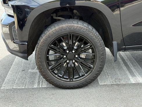 Used 2021 Chevrolet Silverado 1500 LT Trail Boss image 9