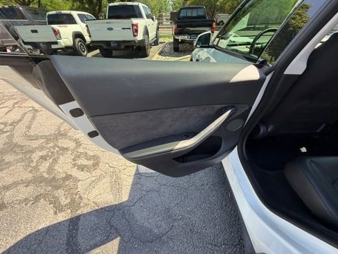 Used 2023 Tesla Model Y Long Range AWD/4WD image 21