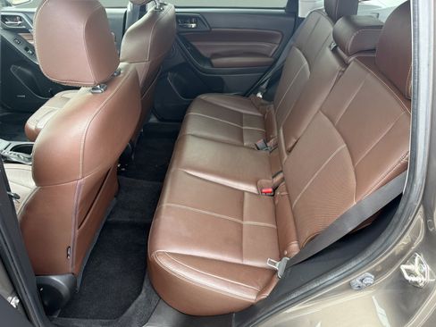 Used 2017 Subaru Forester 2.5i Touring AWD/4WD image 29