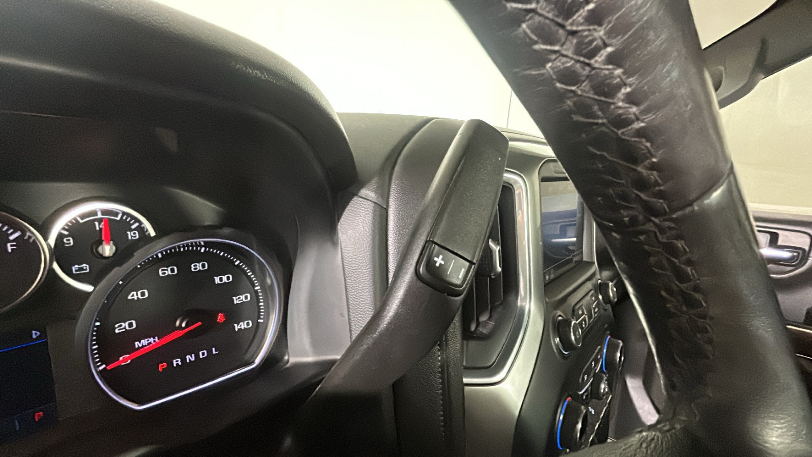 Used 2020 Chevrolet Silverado 1500 LT Trail Boss w/ Convenience Package AWD/4WD image 25