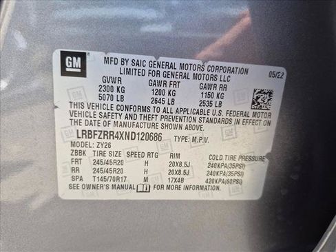 Used 2022 Buick Envision Avenir w/ Technology Package II FWD image 26