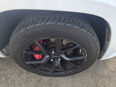 Used 2019 Jeep Grand Cherokee SRT image 36