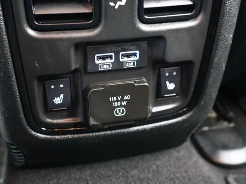 Used 2024 Dodge Durango GT image 12