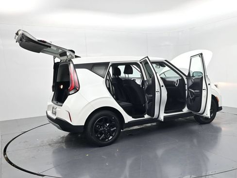 Certified 2025 Kia Soul LX w/ LX Technology Package FWD image 48