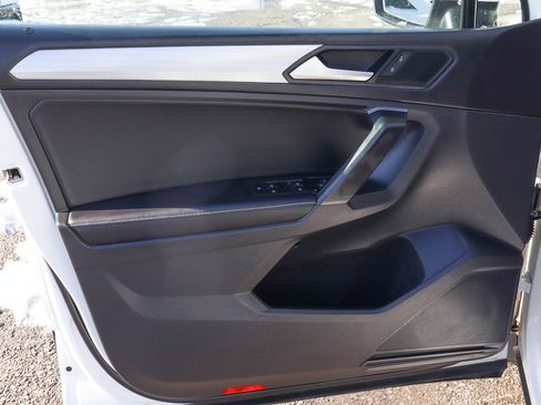 Used 2024 Volkswagen Tiguan S image 13