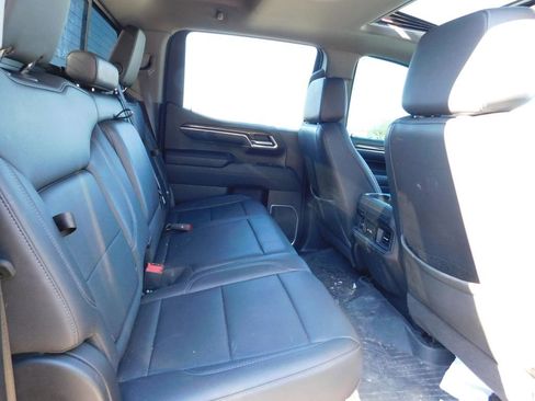 Used 2022 Chevrolet Silverado 1500 LT Trail Boss w/ LT Trail Boss Premium Package image 5